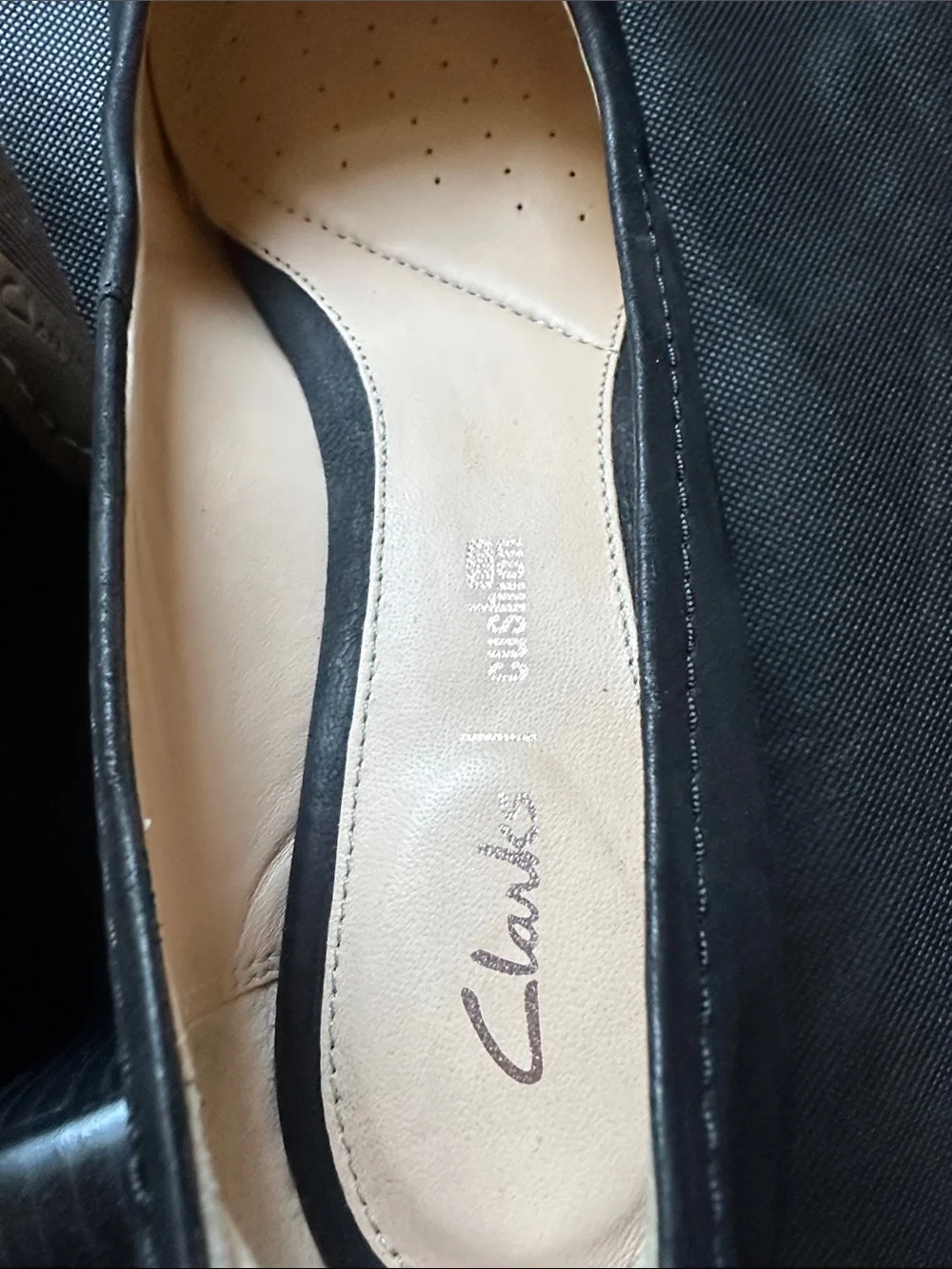 Clarks Black Women's Bow Ballet pumps